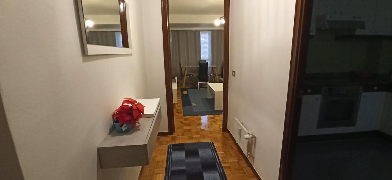 Piso Eugenio Fadrique Vigoアパートメント エクステリア 写真